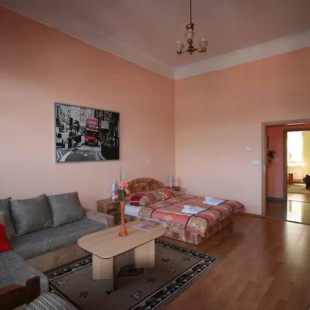 No. 11 Varsavska 15 Apartment