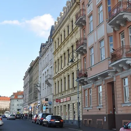 No. 11 Varsavska 15 Карловы Вары