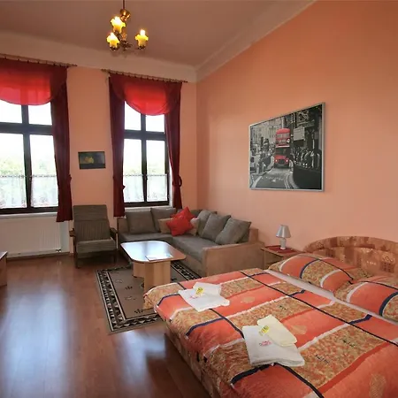 Апартаменты No. 11 Varsavska 15 Карловы Вары