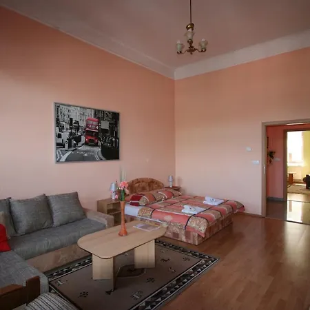 No. 11 Varsavska 15 Карловы Вары