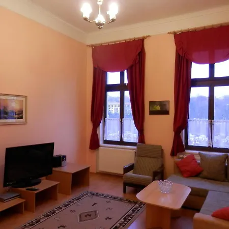 No. 11 Varsavska 15 * Karlovy Vary
